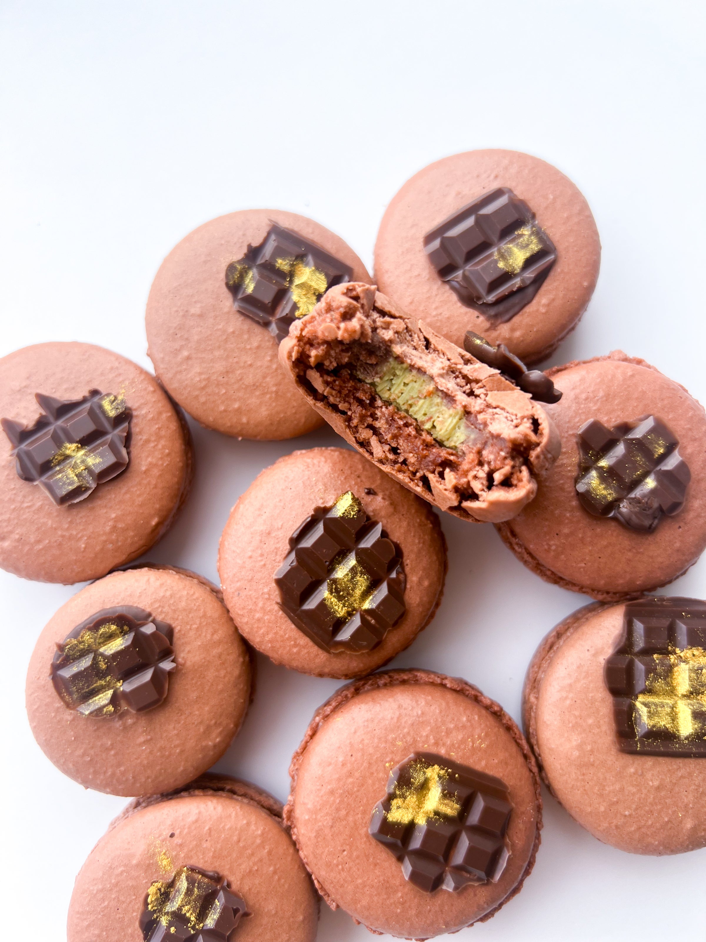 Viral Dubai Chocolate Macaron (a la carte) | Steph's Macarons
